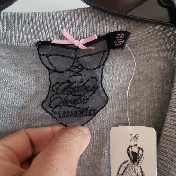 Forever 21 Rosette Short Sleeves Sweater in M - Picture 4 of 5